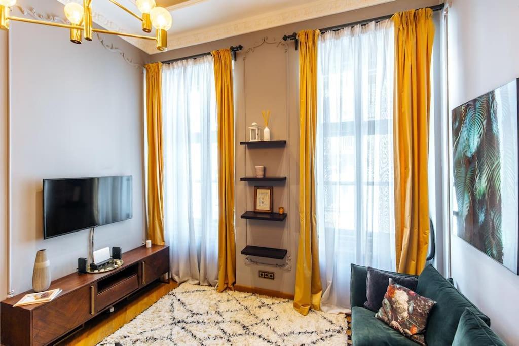 Luxury Andrassy 2 Bedroom * Budapešť