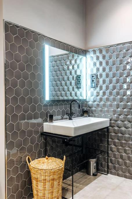 Luxury Andrassy 2 Bedroom * Budapest