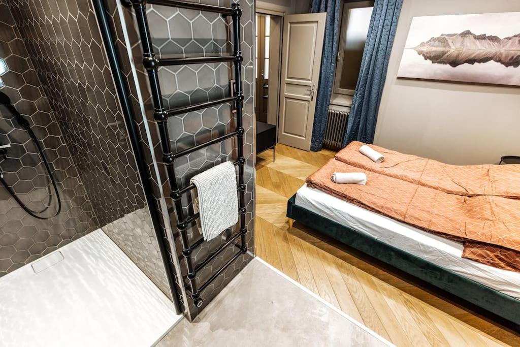 Luxury Andrassy 2 Bedroom * Budapest
